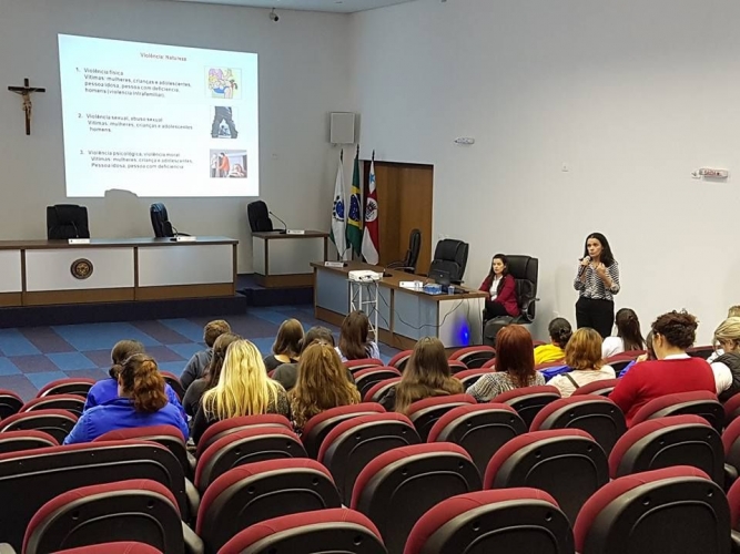 Palestra sobre “notificações de violências” em Balsa Nova