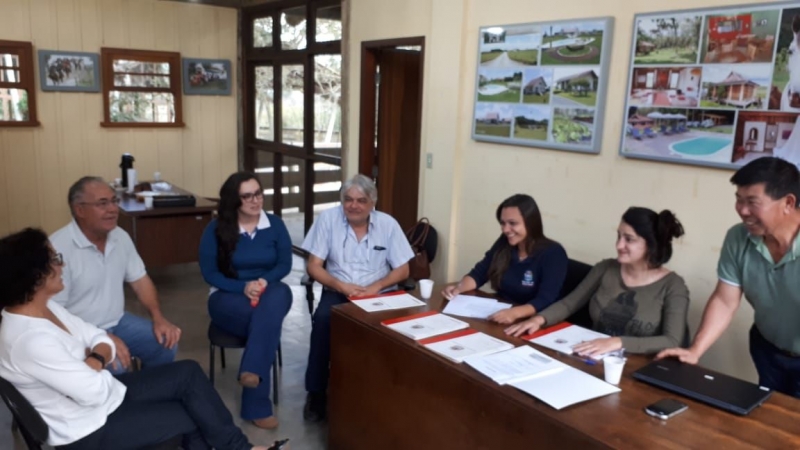 Conselho Municipal de Meio Ambiente de Balsa Nova recebe doação