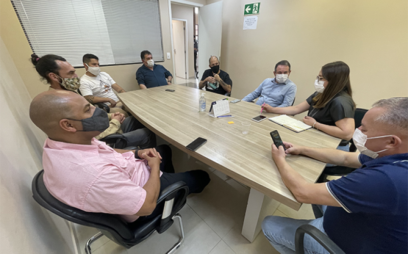 Reunião com Skatistas