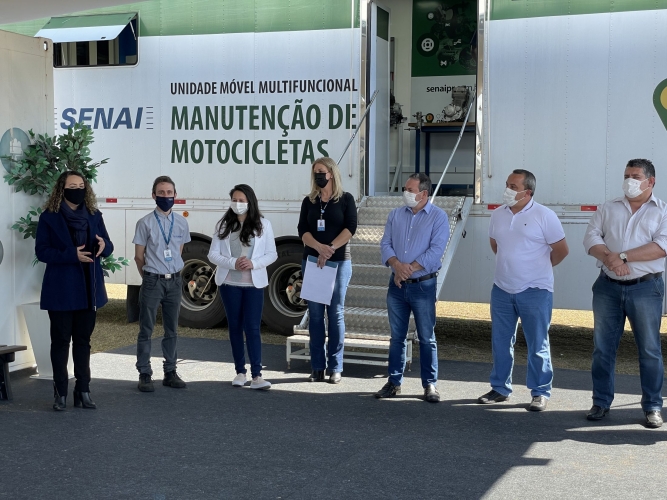 CURSOS PROFISSIONALIZANTES DO SESI/SENAI EM BALSA NOVA