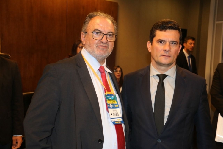 Prefeito Luiz Costa participa da XXII Marcha a Brasília em defesa dos Municípios